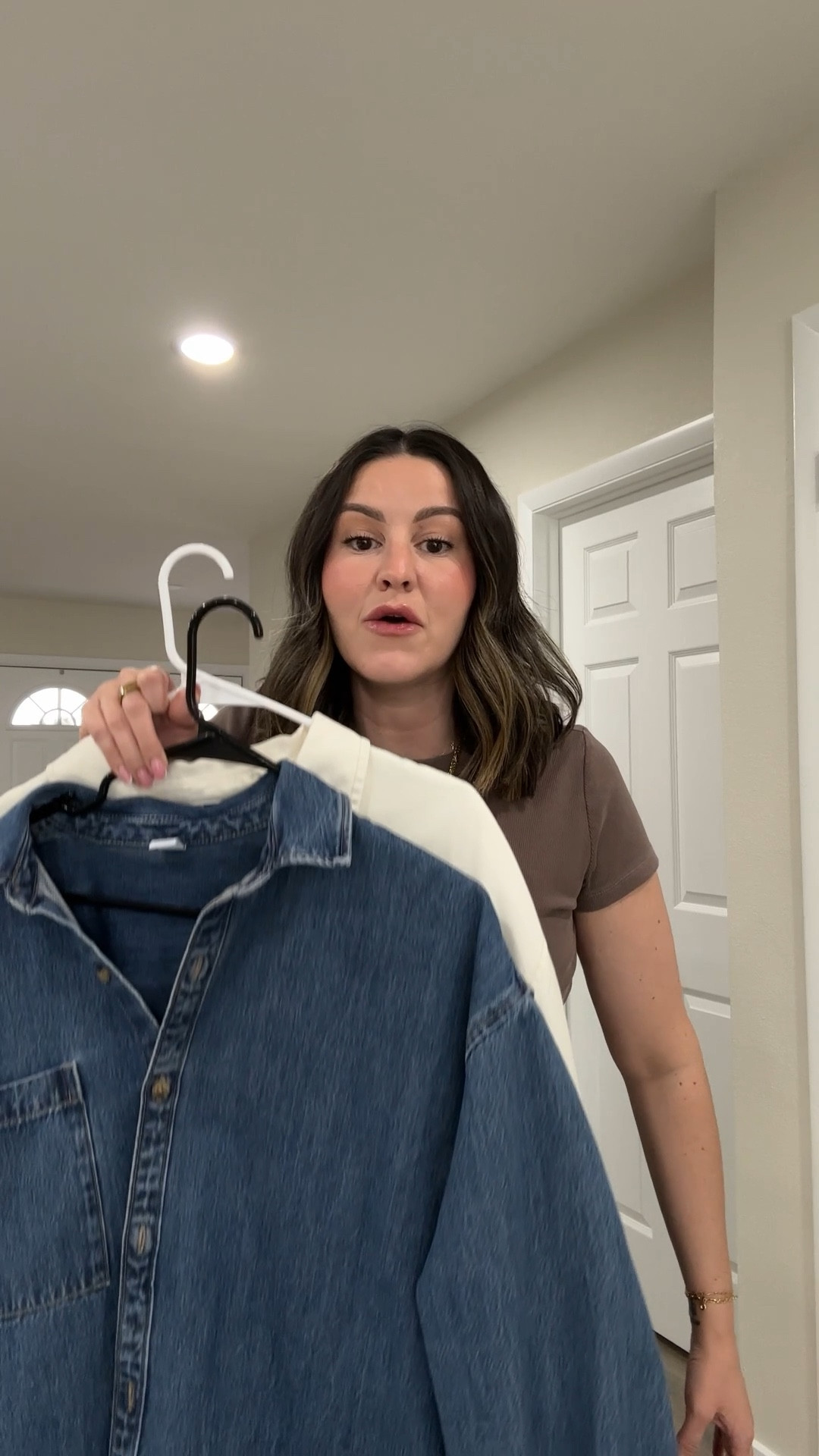 wearing a size L, colors are “Black wash” & “ecru” and “light wash”