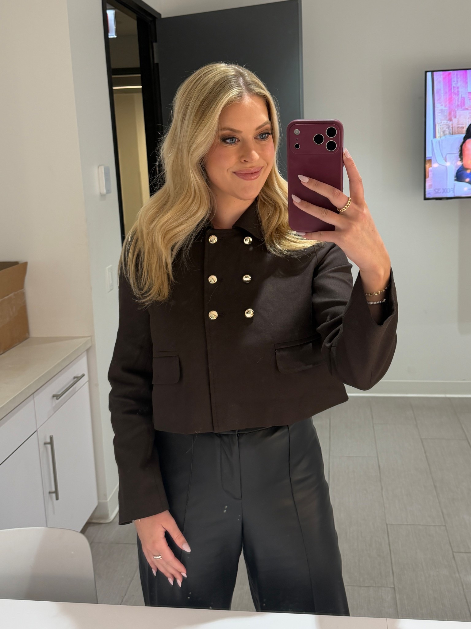 Lady Jacket & Leather Pants

Top: Maje
Pants: Alice + Olivia

Tv News, OOTD, spring fashion, transitional, outfit inspo, sports reporter

#LTKootd #LTKWorkwear #LTKSeasonal