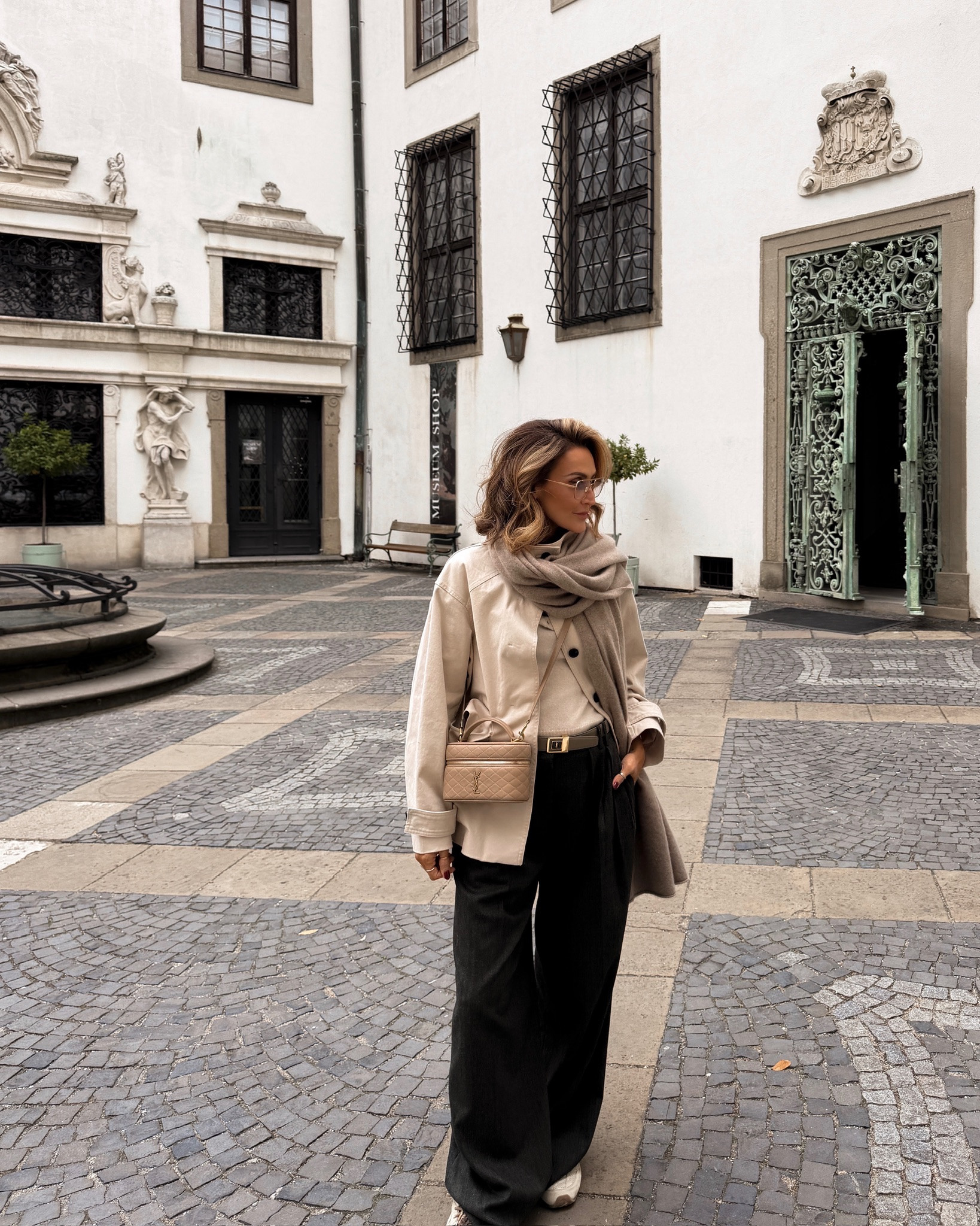 Travel outfit from Vienna to Prague, long drive in this look but so comfy and warm for the cooler weather up here.