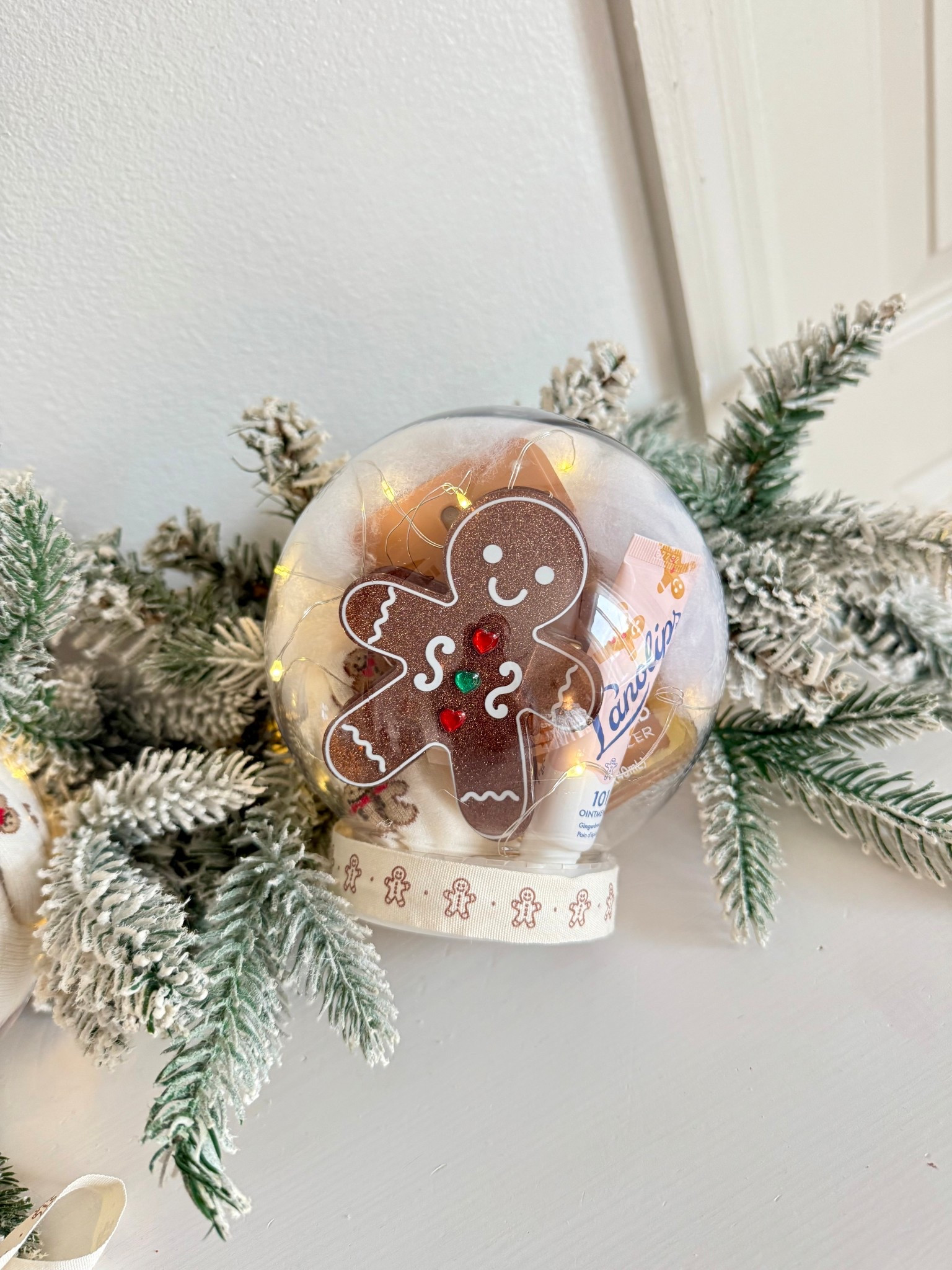Jumbo gingerbread snow globes DIY Gifts for teachers, besties, neighbors, hosts. Etc. 

#LTKSeasonal #LTKGiftGuide #LTKHoliday

#LTKSeasonal #LTKHoliday #LTKGiftGuide