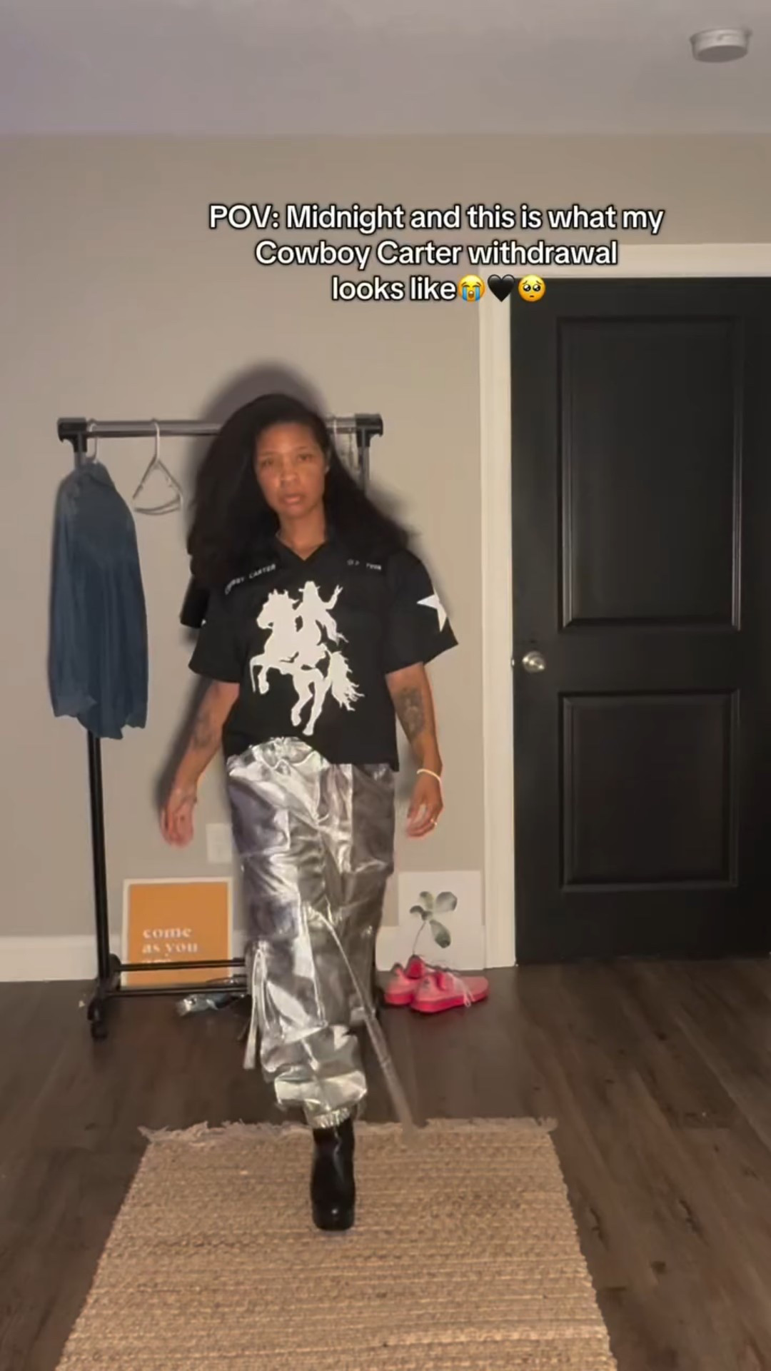 Anyone else 😭🥺 I need to see her again but closer 🖤😔 but I don't have multiple shows money so I'll settle for someone's  live ✨ #cowboycarterbeyonce #cowboycarter #cowboycartermerch