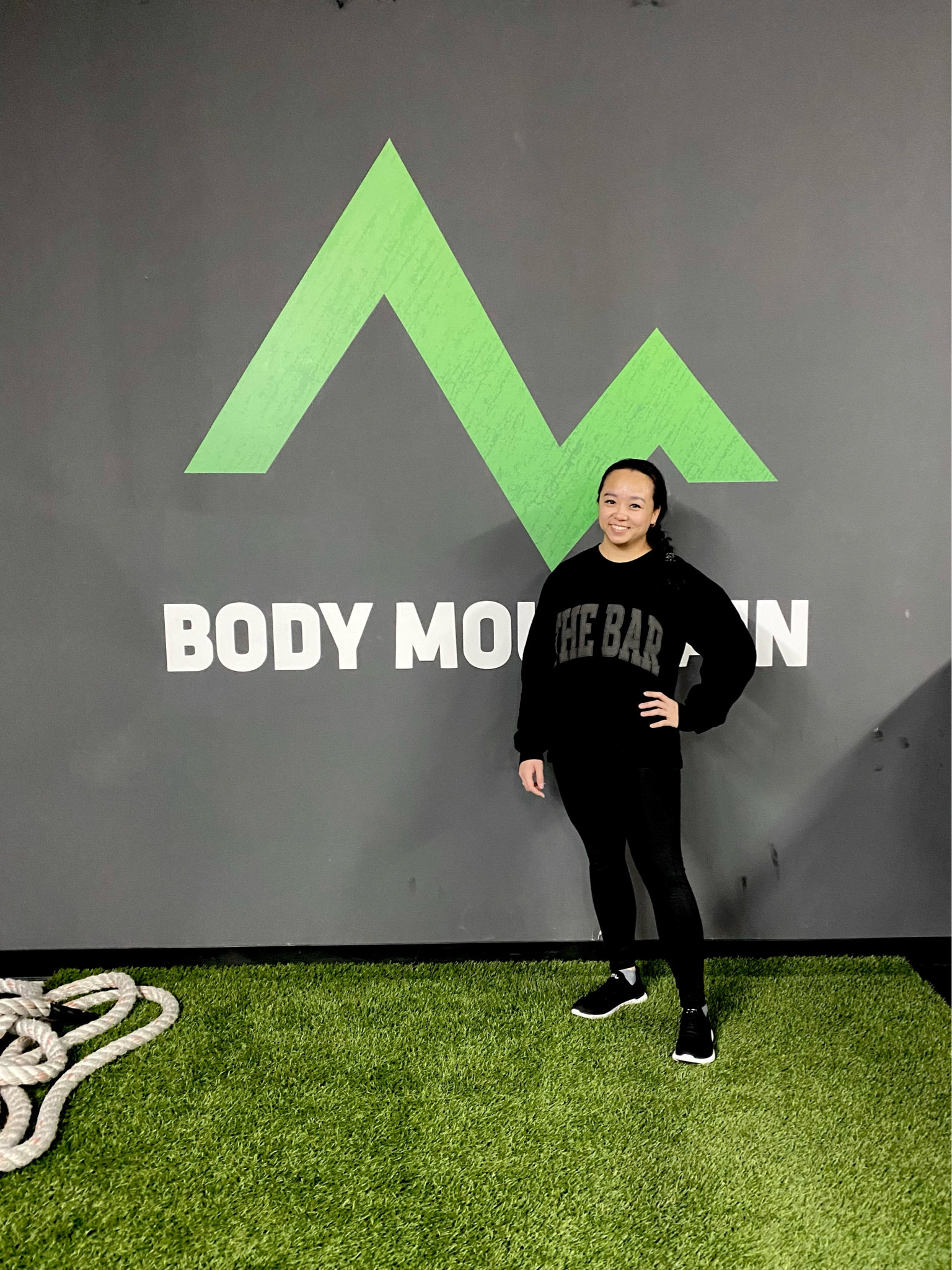 My fit for the gym: my favorite black and white sneakers, oversized sweatshirt and no-slip hair ties!

#LTKunder100 #LTKshoecrush #LTKfit