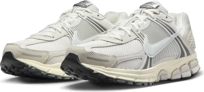Zoom Vomero 5 Sneaker (Men) | Nordstrom