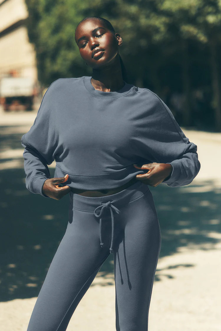 Cropped Sway Crew Neck Pullover | Alo Yoga (US)