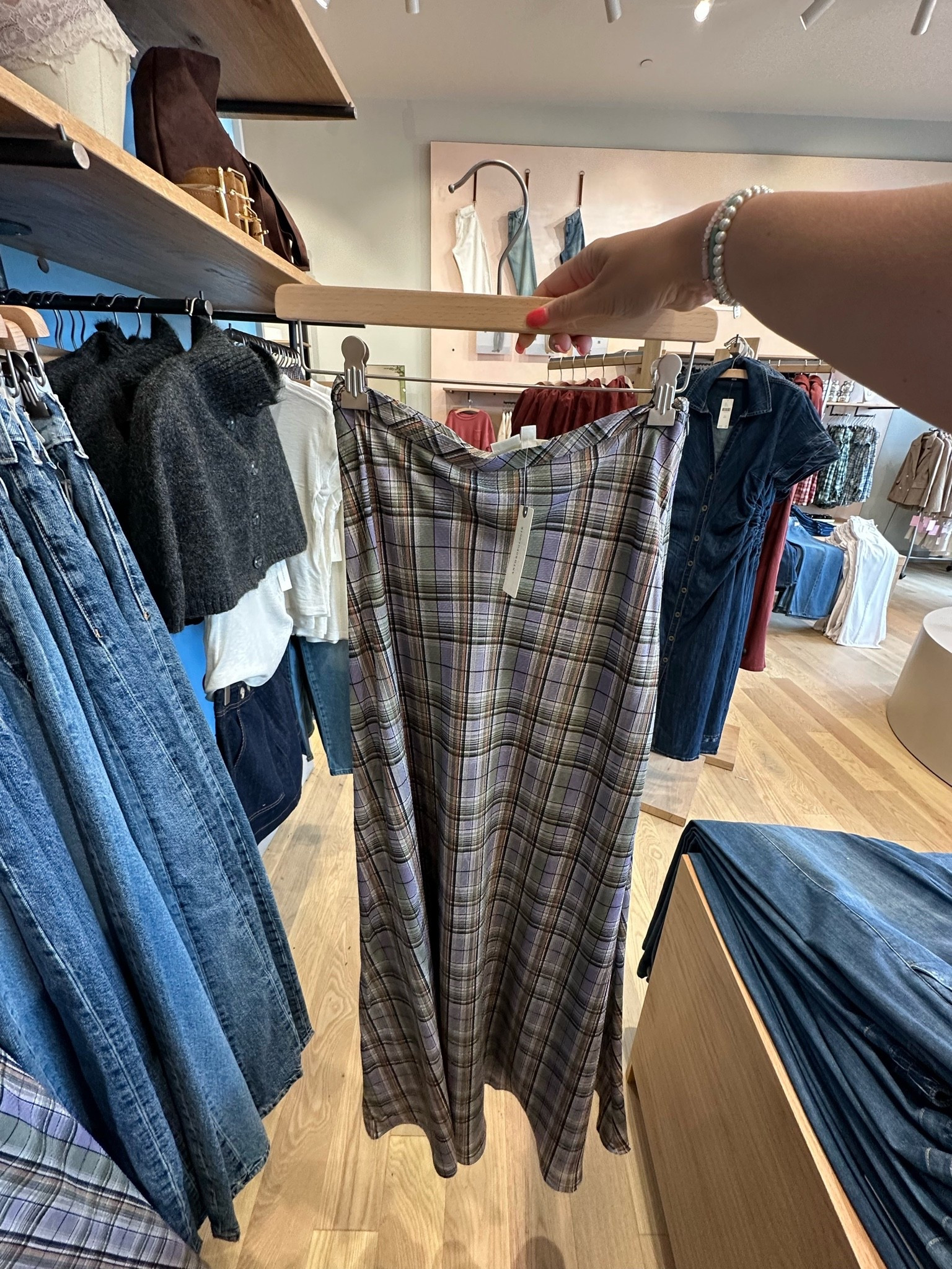 Plaid maxi skirt from Anthropologie! Priced at $118! Perfect for fall & low in stock! Only available in size small!

#LTKPetite