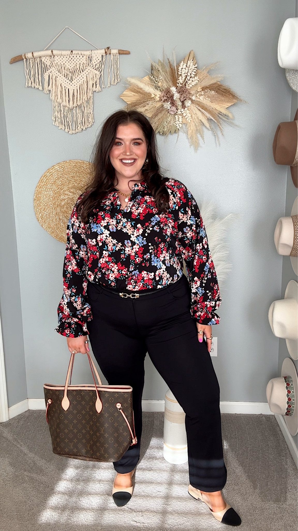 Spring transition workwear office outfit inspo 💐👜✨ Floral blouse, cropped ankle slacks both size XXL 

#LTKstyletip #LTKworkwear #LTKSeasonal