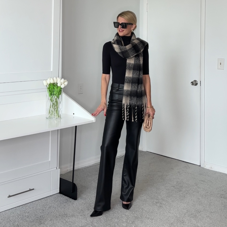 All true to size.

#LTKfindsunder50 #LTKover40 #LTKSeasonal