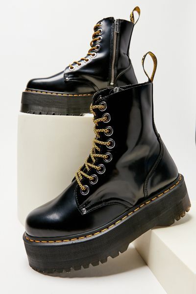 Dr. Martens Jadon Max Platform Boot | Urban Outfitters (US and RoW)
