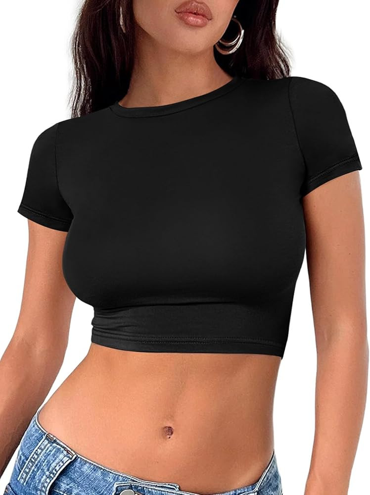 WYNNQUE Womens Crop Tops Cute Summer Scoop Neck Basic Tees Slim Fit Trendy Short Sleeve T Shirts ... | Amazon (US)