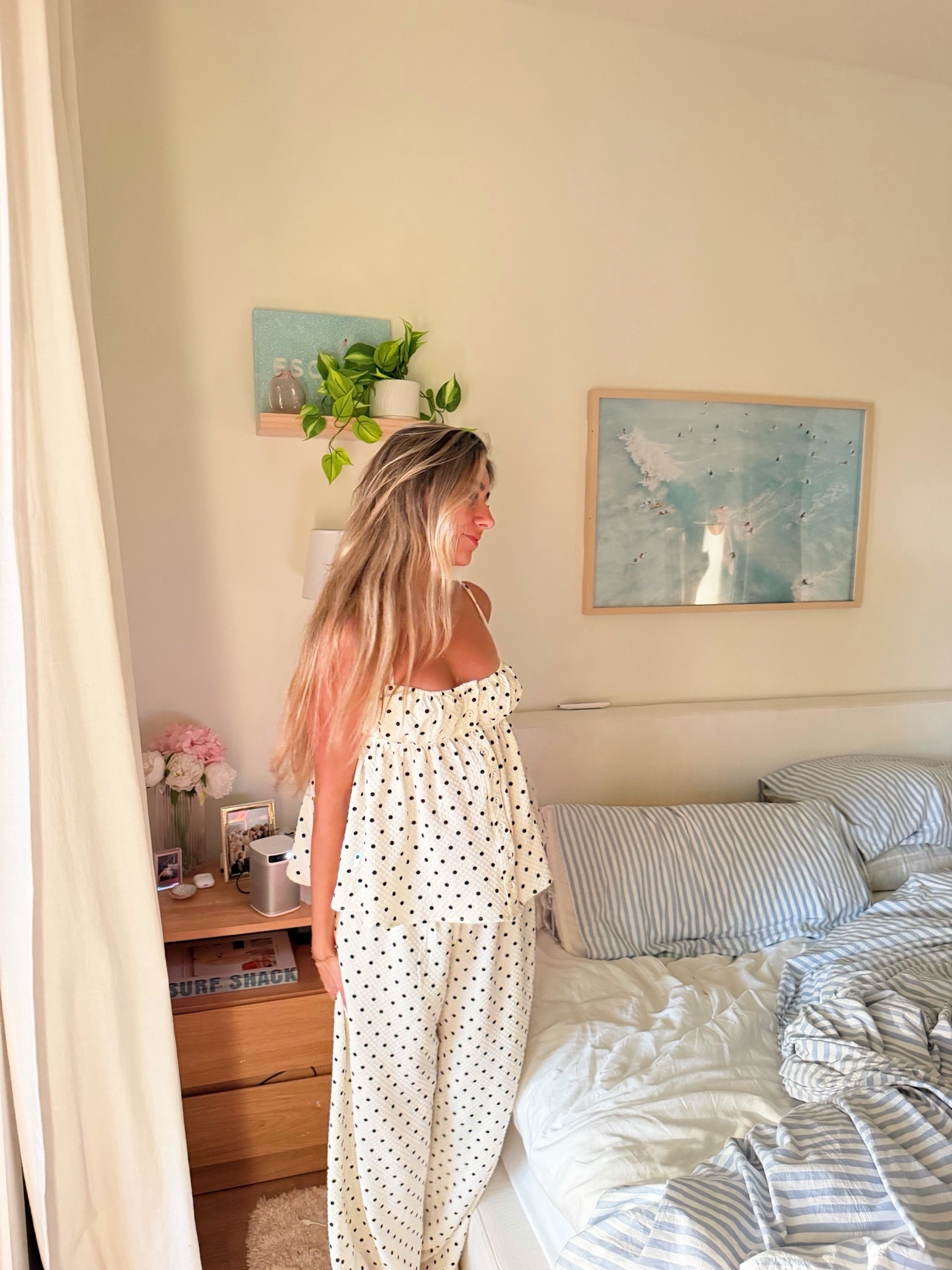 wearing a size small!! love this pj set sm⭐️