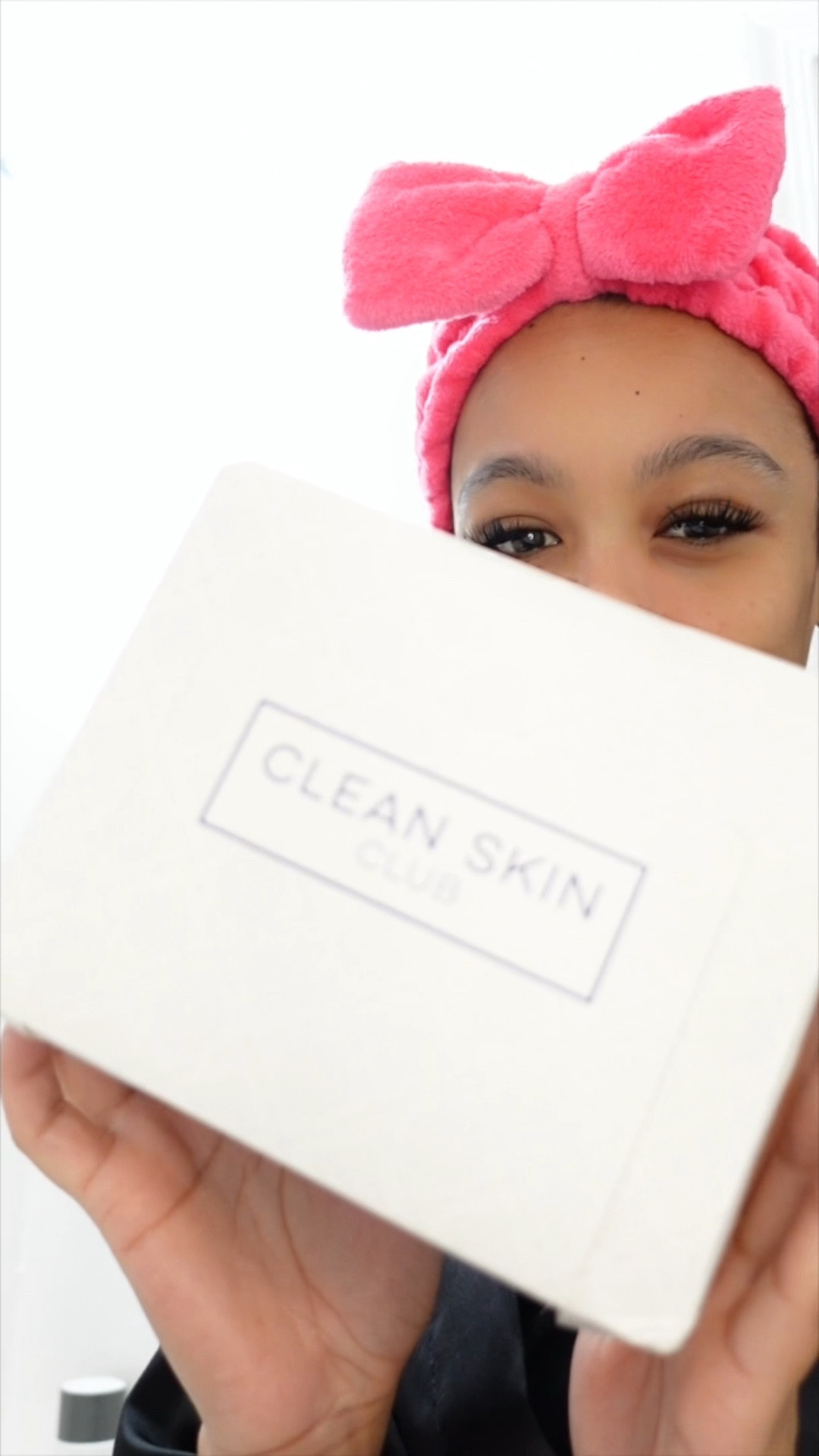 Come elevate your skincare routine with me and curate luxurious experiences at home! I encourage you to embrace and indulge in the daily ritual of self-care 😌🧖🏽‍♀️ Prioritize your skin and really give it the luxurious treatment it deserves! 😉✨

Face Towels: cleanskinclub 
Ultra Calming Cleanser: dermalogica 
Silicon Face Scrubbers: amazon

#LTKbeauty