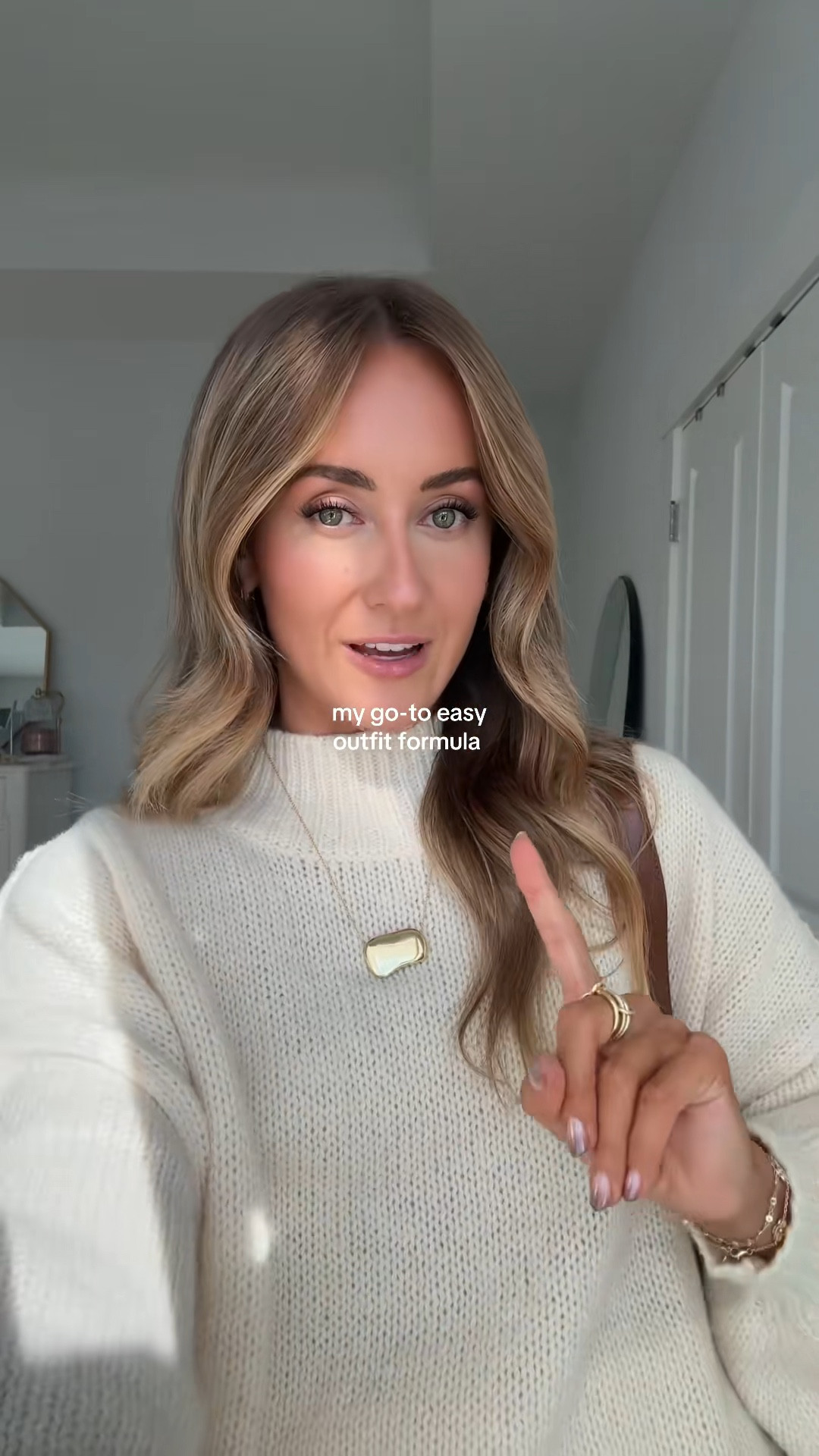 Amazon sweater
Revolve shorts 
Tecovas boots 
Amazon purse 

#LTKSeasonal #LTKStyleTip