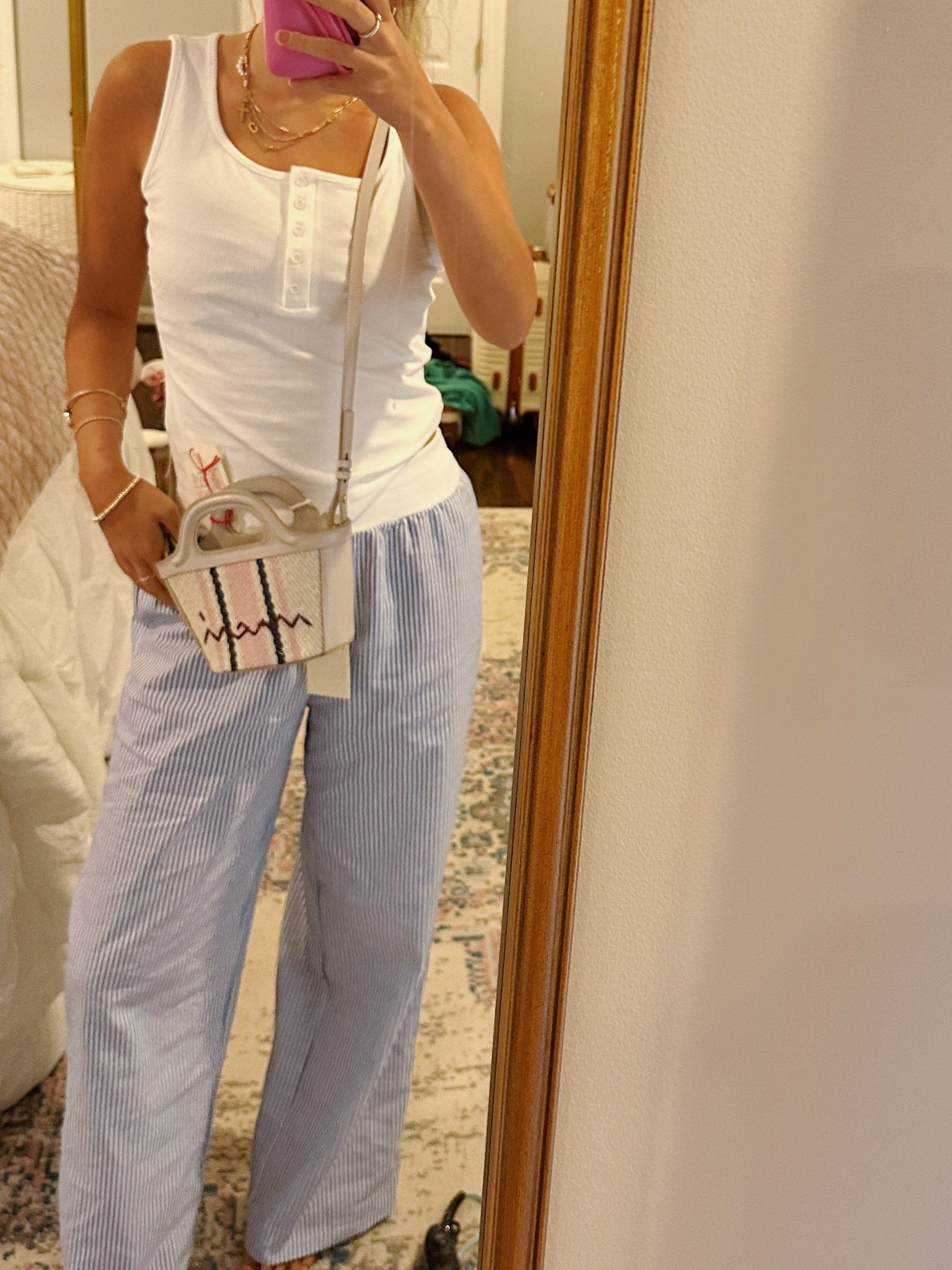 Errands and lounge fit! 

#LTKStyleTip #LTKFindsUnder50 #LTKSummerEdit