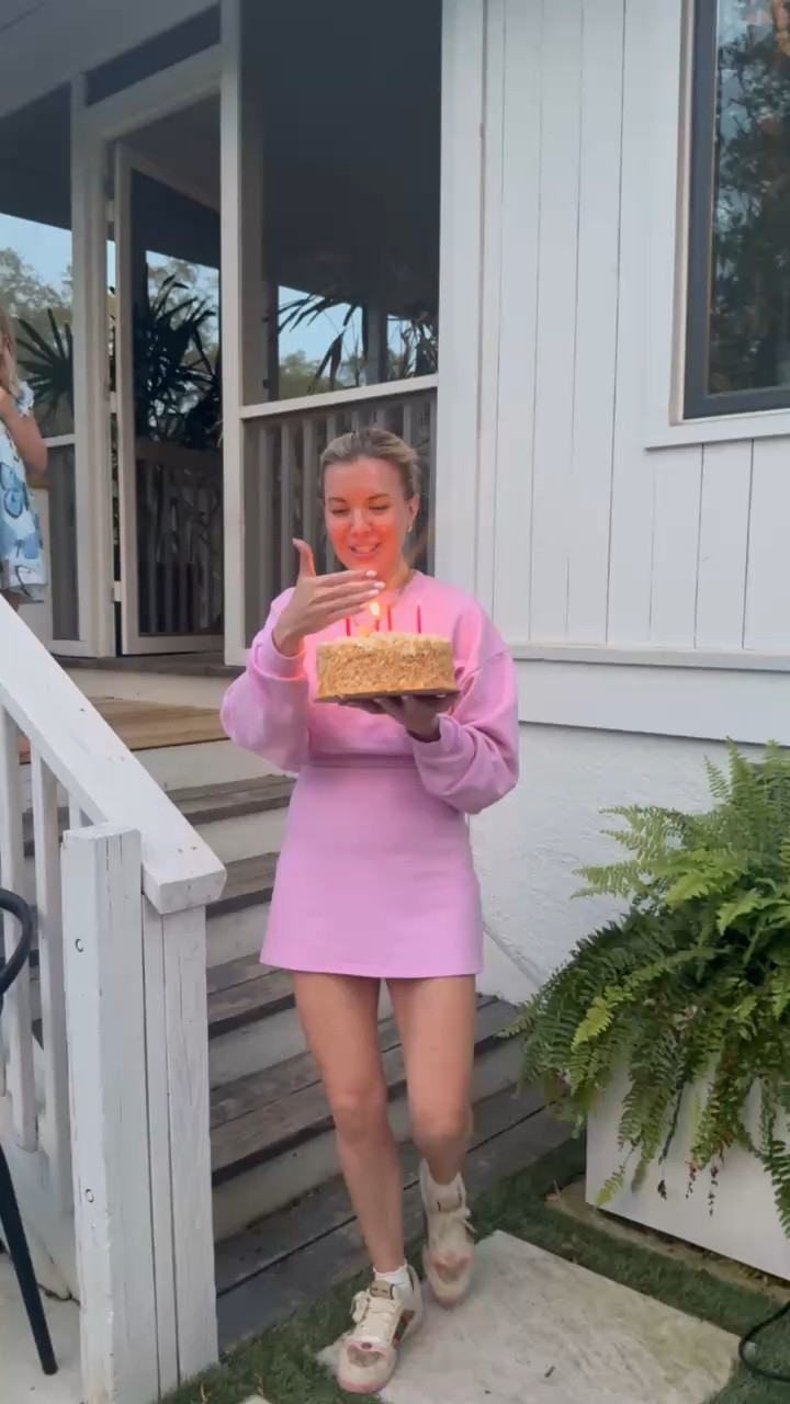 Hueys team birthday party 🎉

#LTKootd #LTKmomlife #LTKSeasonal