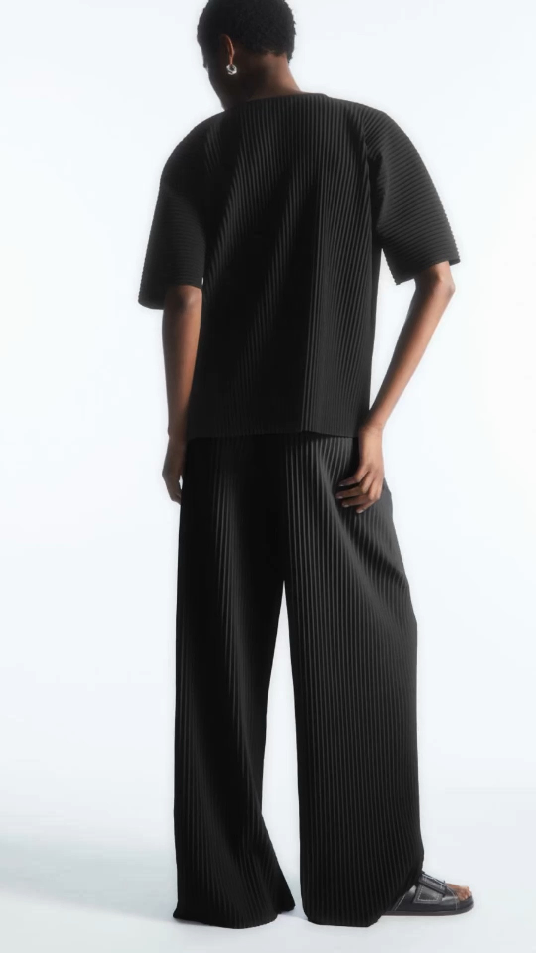 COS sale picks 

#LTKSeasonal #LTKeurope