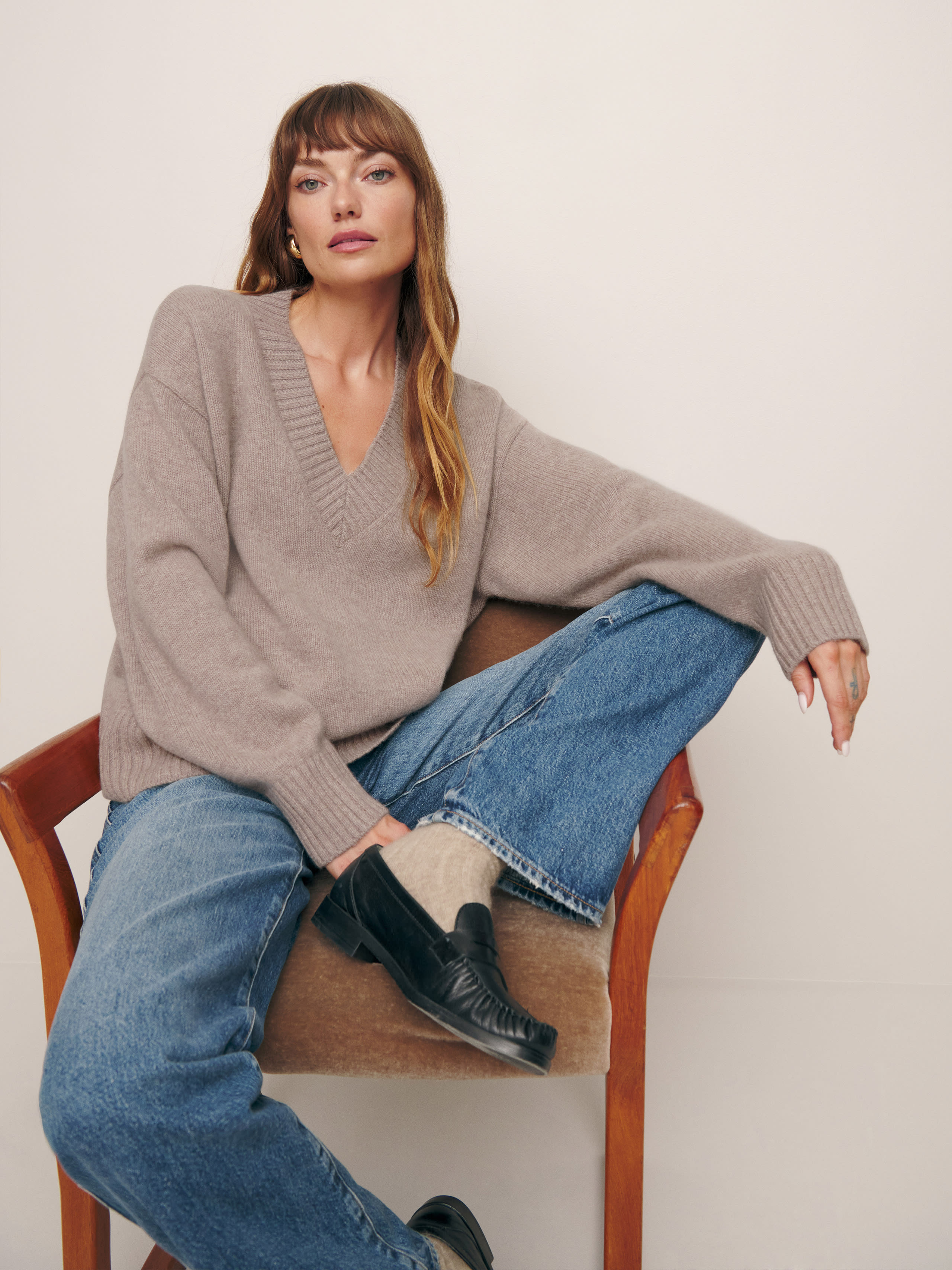 Jadey Cashmere Oversized V-neck Sweater | Reformation (Global)