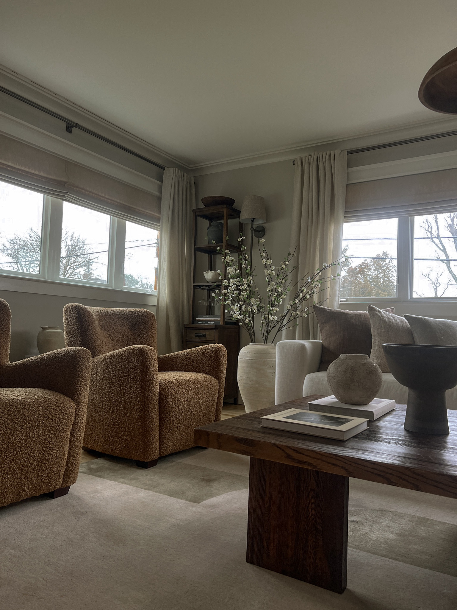 Living Room Style 🤎


Living Room, Accent Chairs, Sectional Sofa, Cozy Home