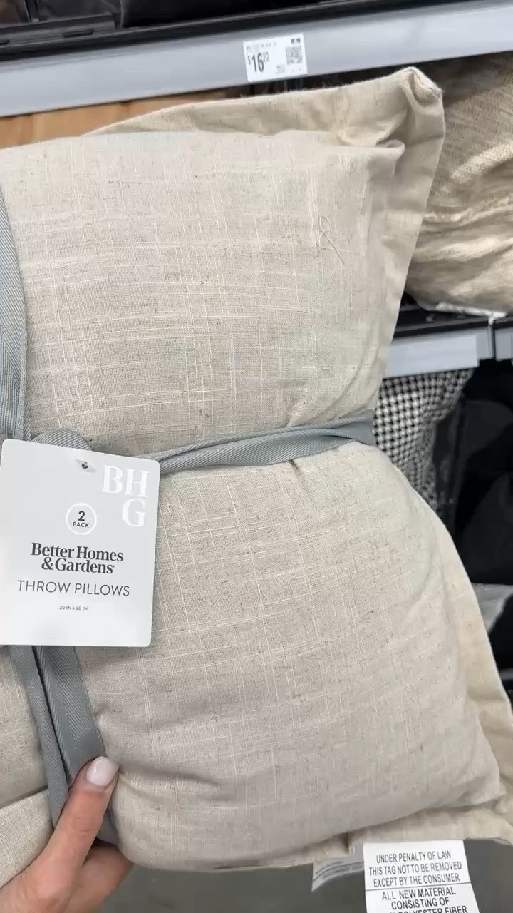 These pillows are the perfect addition to our home, love this Walmart find!

#LTKHome #LTKSeasonal