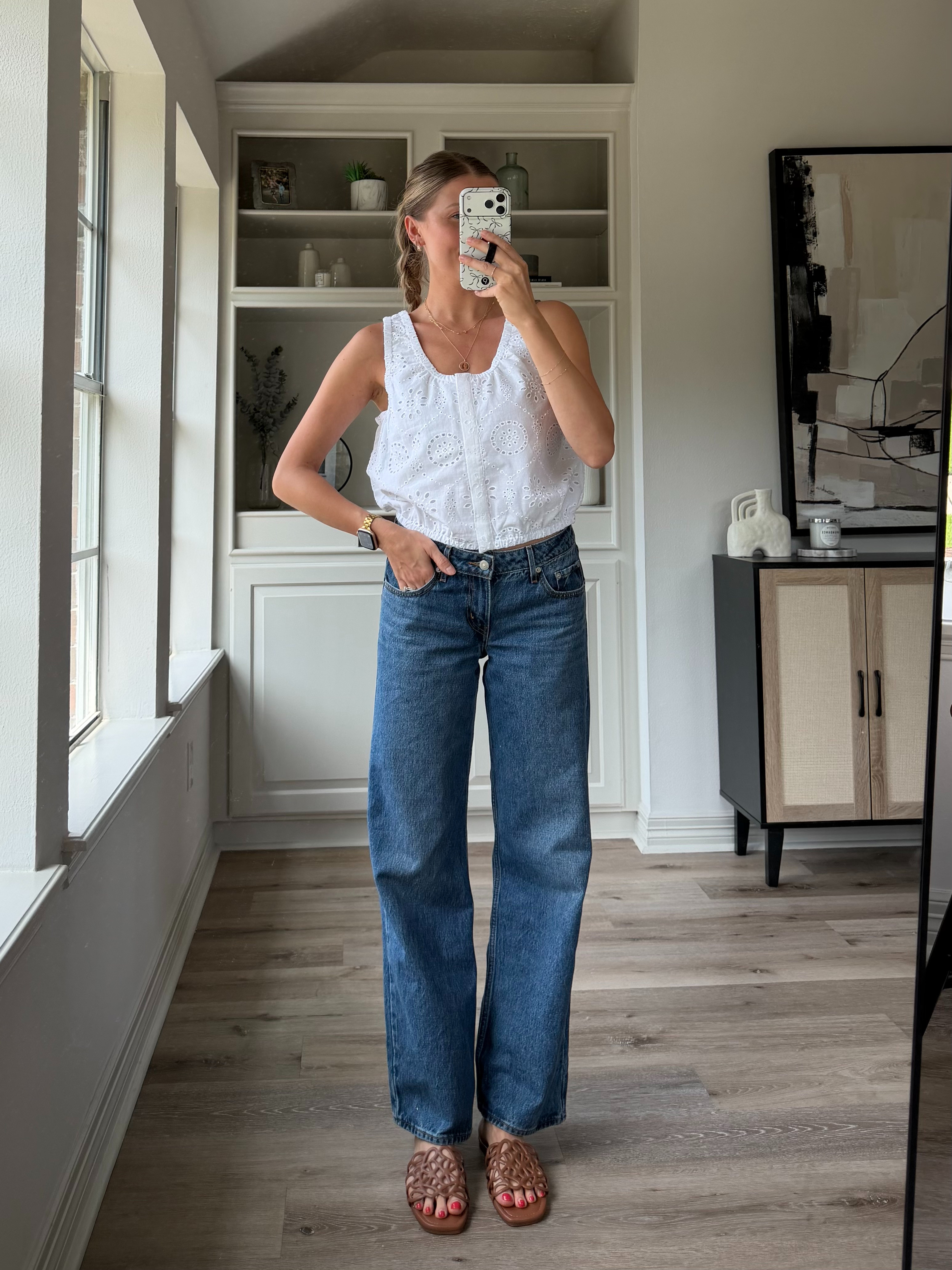 Nursing friendly top! Wearing size small. has functioning buttons  

 
