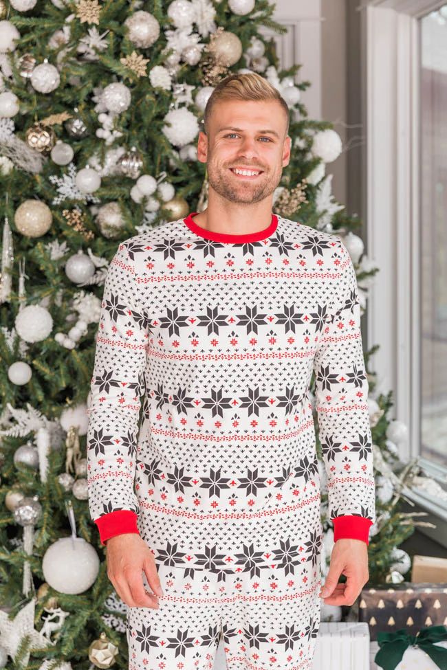 Winter Delight Men's Snowflake Pajama Top | The Pink Lily Boutique