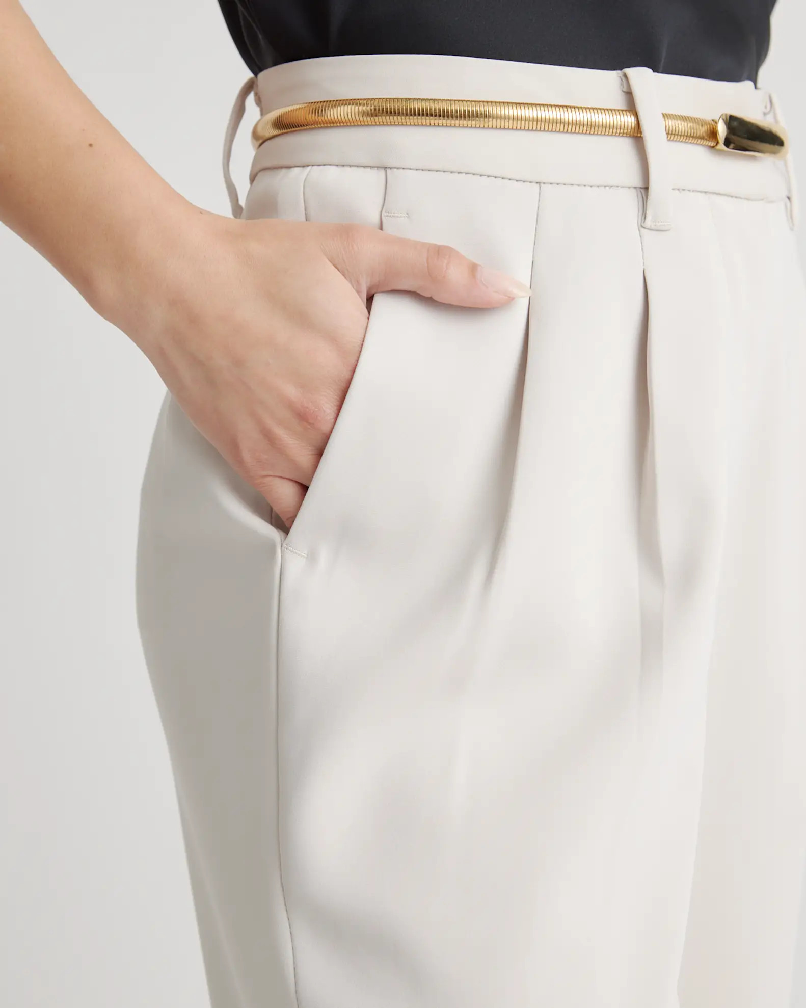 Stretch Crepe Pleated Wide Leg Pants | Quince