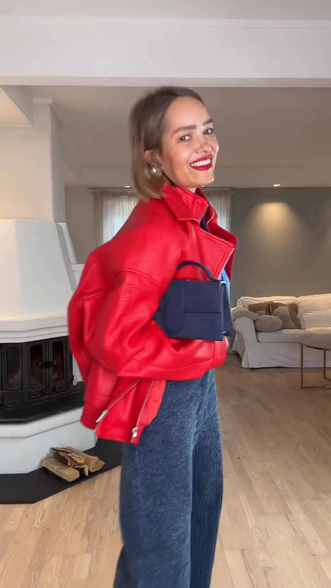 Vegan Jacket is NÅ-KD CLOTHING  
1863-000005-0004
And shoes BY MALENE BIRGER 