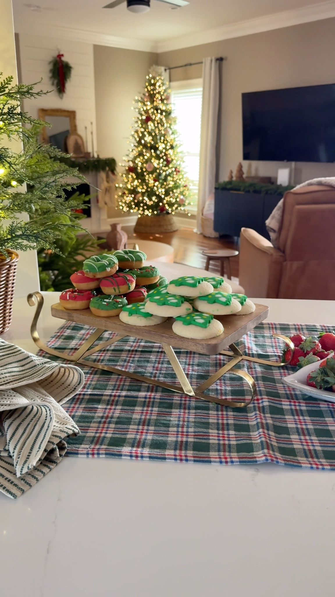 Holiday hosting must-have from Target! How cute is this wooden sleigh serving board? 

#LTKSeasonal #LTKHoliday #LTKHome