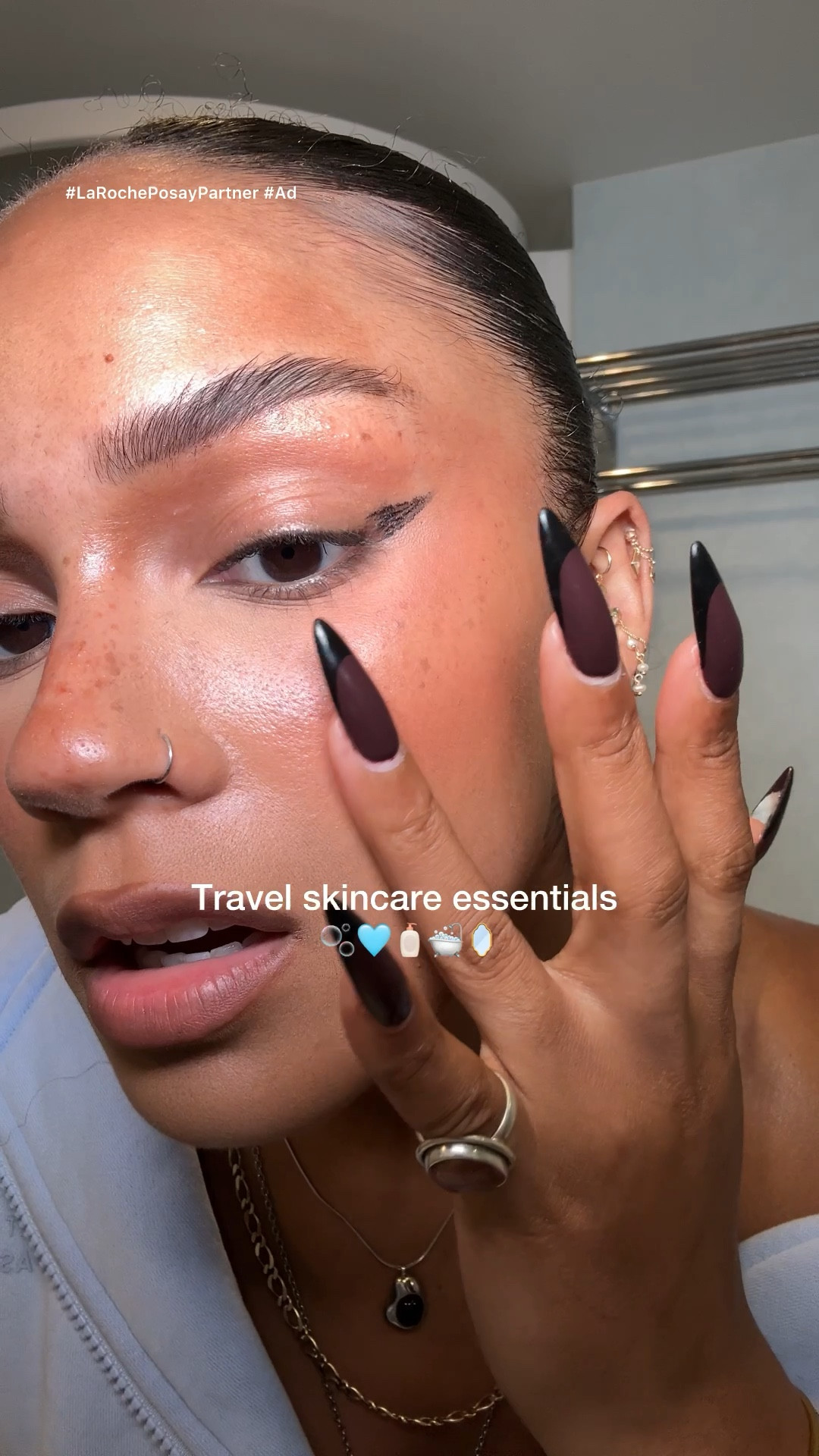 #LaRochePosayPartner #ad My skin problems start to hit different when I travel! I especially traveling in many different types of climates!
#LaRochePosayUSA
#TargetPartner #Target
@LaRochePosayUSA @Target