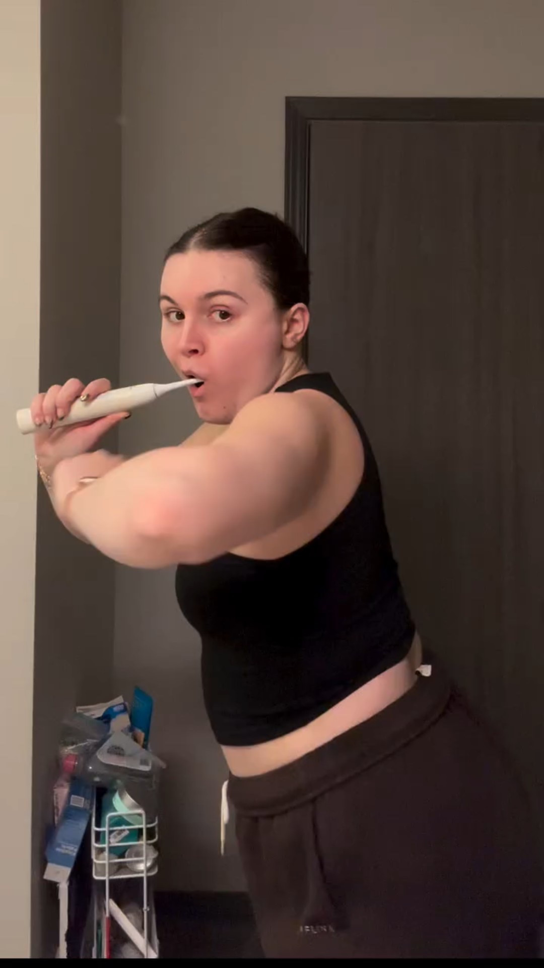 Surprise 🤗 

I am so excited to be dedicating my days to social media management!! I have loved this industry so much I can’t wait to take you along on this next chapter!

#vlogmas #vlogmas2025 #vlogmasday16 #socialmediamanager #smm

#LTKBeauty #LTKdayinmylife #LTKvlog