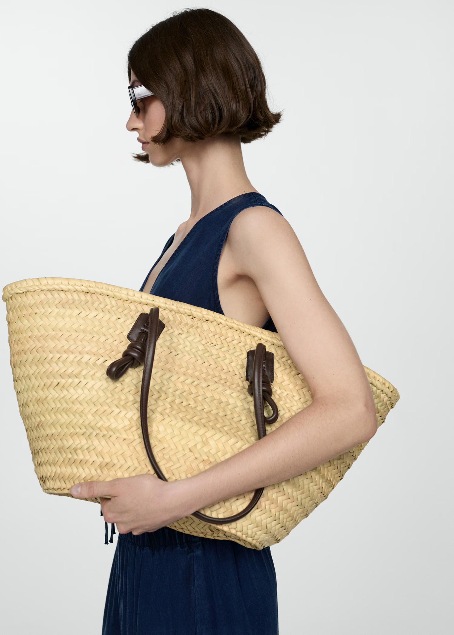 Leather basket bag | MANGO (US)