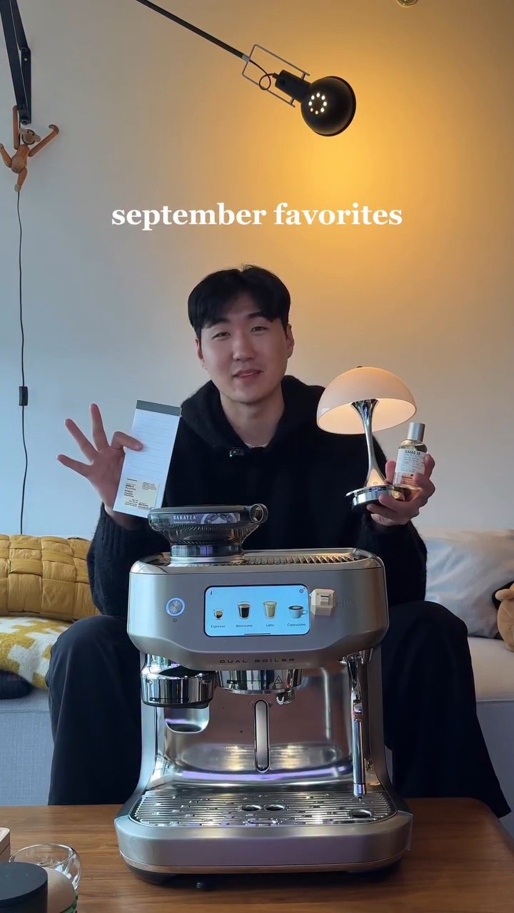 september favorites 🍂

#monthlyfavorites #septemberfavorites #mensfashion #nichefragrance #homedecor #hometech #productivity #boyapartment #lighting #cozyhome