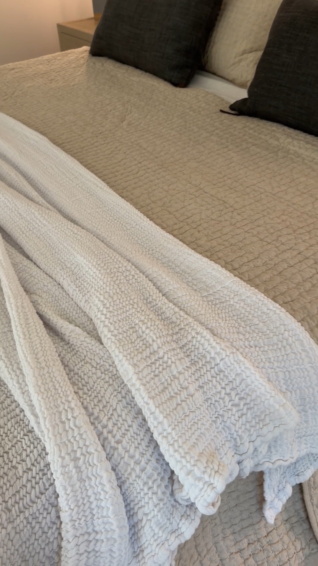 White linen sheets, Flax lightweight quilt, White cloud blanket, Charcoal linen pillows

#LTKHome