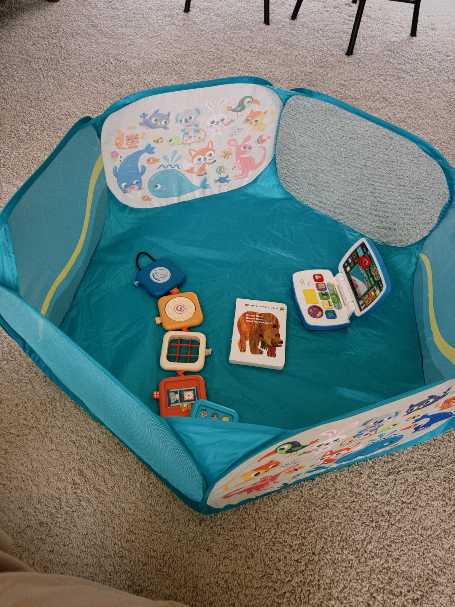 TRAVEL HACK - foldable, small & portable ball pit for $22. Set on airport floor to keep toys & baby entertained! #babytravel

#LTKBaby #LTKTravel
