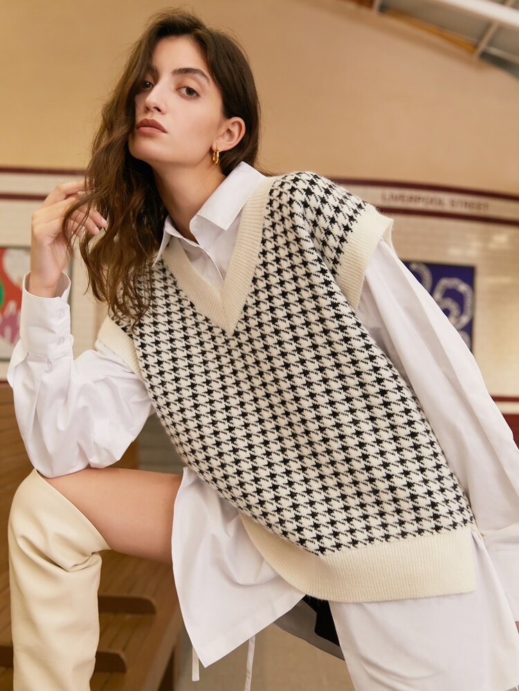 Houndstooth Pattern Sweater Vest Without Blouse | SHEIN