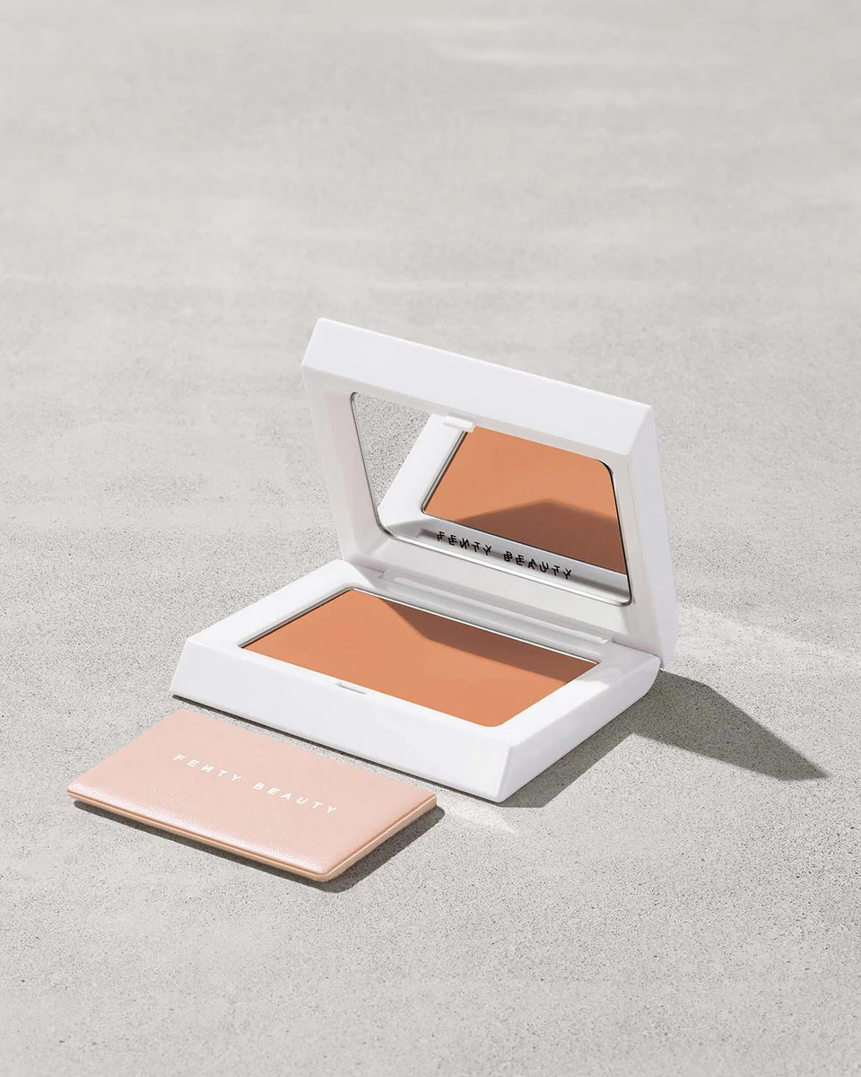 Bright Fix Instant Brightening + Blurring Powder — Peach | Fenty Beauty