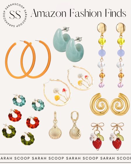 Colorful statement earrings like these can instantly elevate any summer outfit ☀️☀️