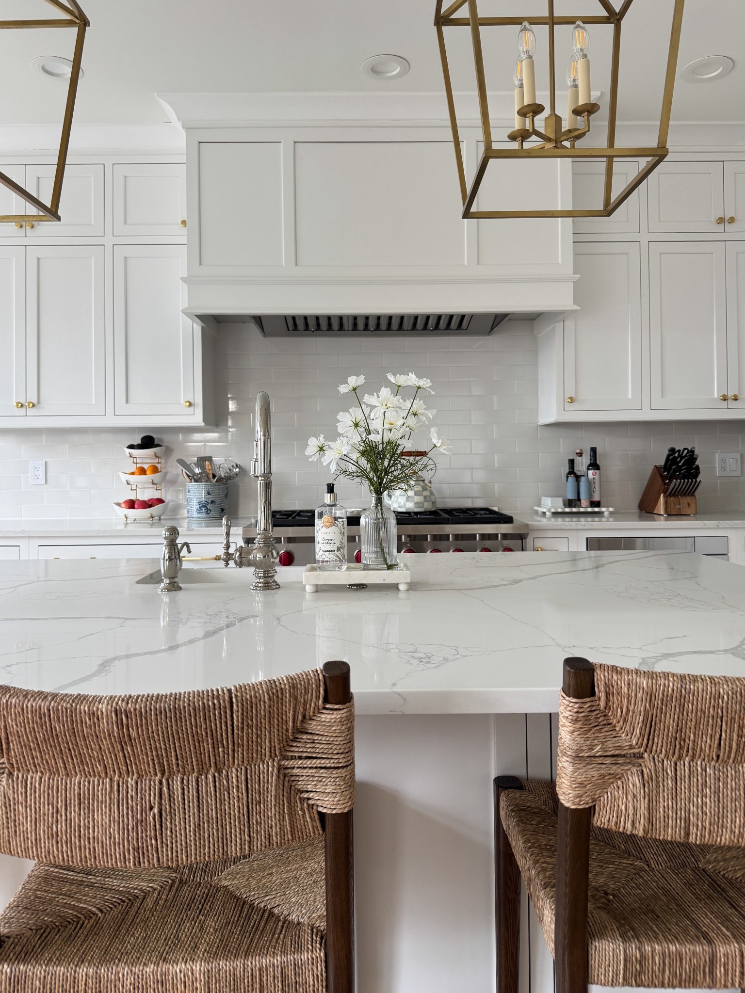 It’s the little details that finish a kitchen. This small faux floral from Target adds just enough softness to the counter without taking up valuable space. Affordable, timeless, and easy to style year-round.

Perfect for kitchen styling, neutral homes, and simple everyday layers.

#LTKfindsunder50 #LTKhome #LTKsalealert