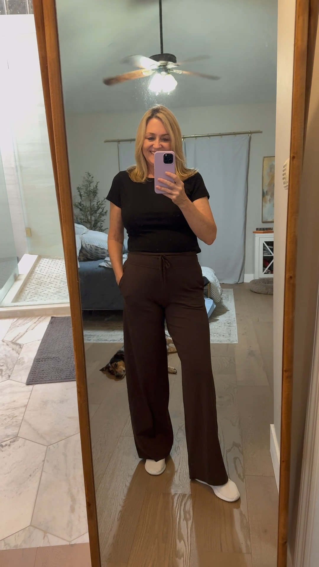 Love the brown color of these comfy wide-leg athleisure pants

#LTKOver40 #LTKActive #LTKMidsize