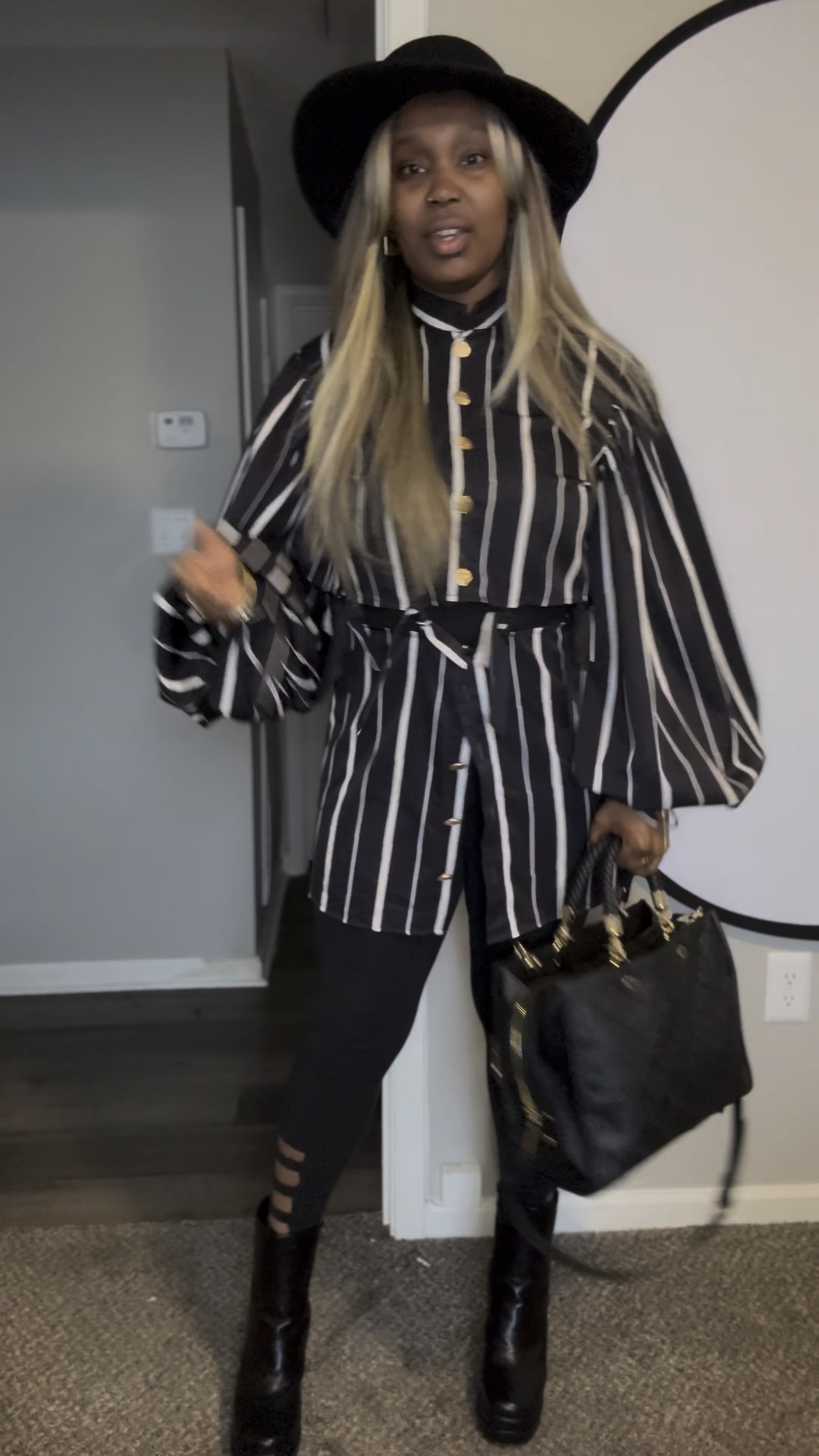 Happy Friday! Today’s OOTD 🖤

#LTKWorkwear