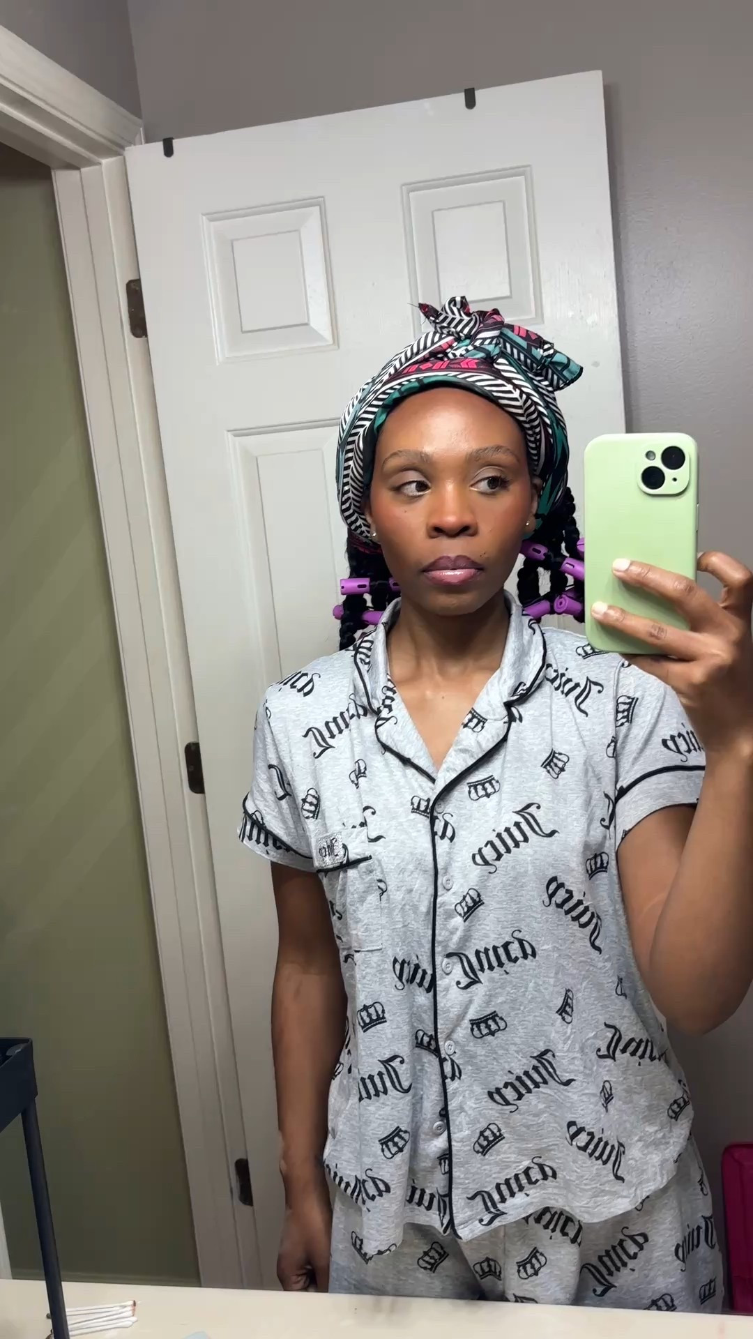 Practicing my makeup. What do you think needs fixing? I probably could blend more 

#LTKdayinmylife #LTKBeauty #LTKgrwm