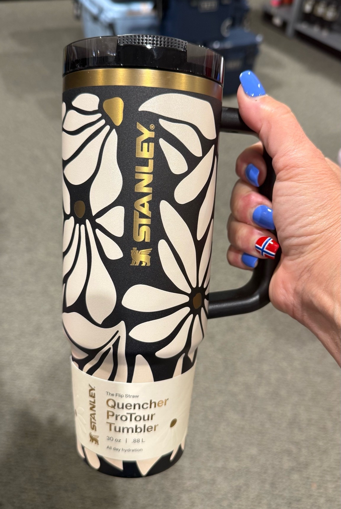 The Stanley print that looks way more expensive 👀

This black floral Stanley with the gold detail?? She’s giving “hydrated but also has her life together.” 🌼🖤 I’m obsessed with the flip straw version lately. #affiliate

#LTKSeasonal #LTKHome #LTKmomlife