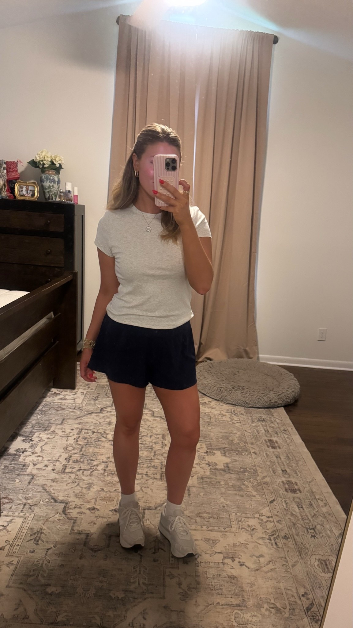 This American Eagle tee has quickly become a favorite! Only $11.99 👏🏼👏🏼👏🏼

I am wearing an XL (it’s a fitted tee)
Large in aerie shorts