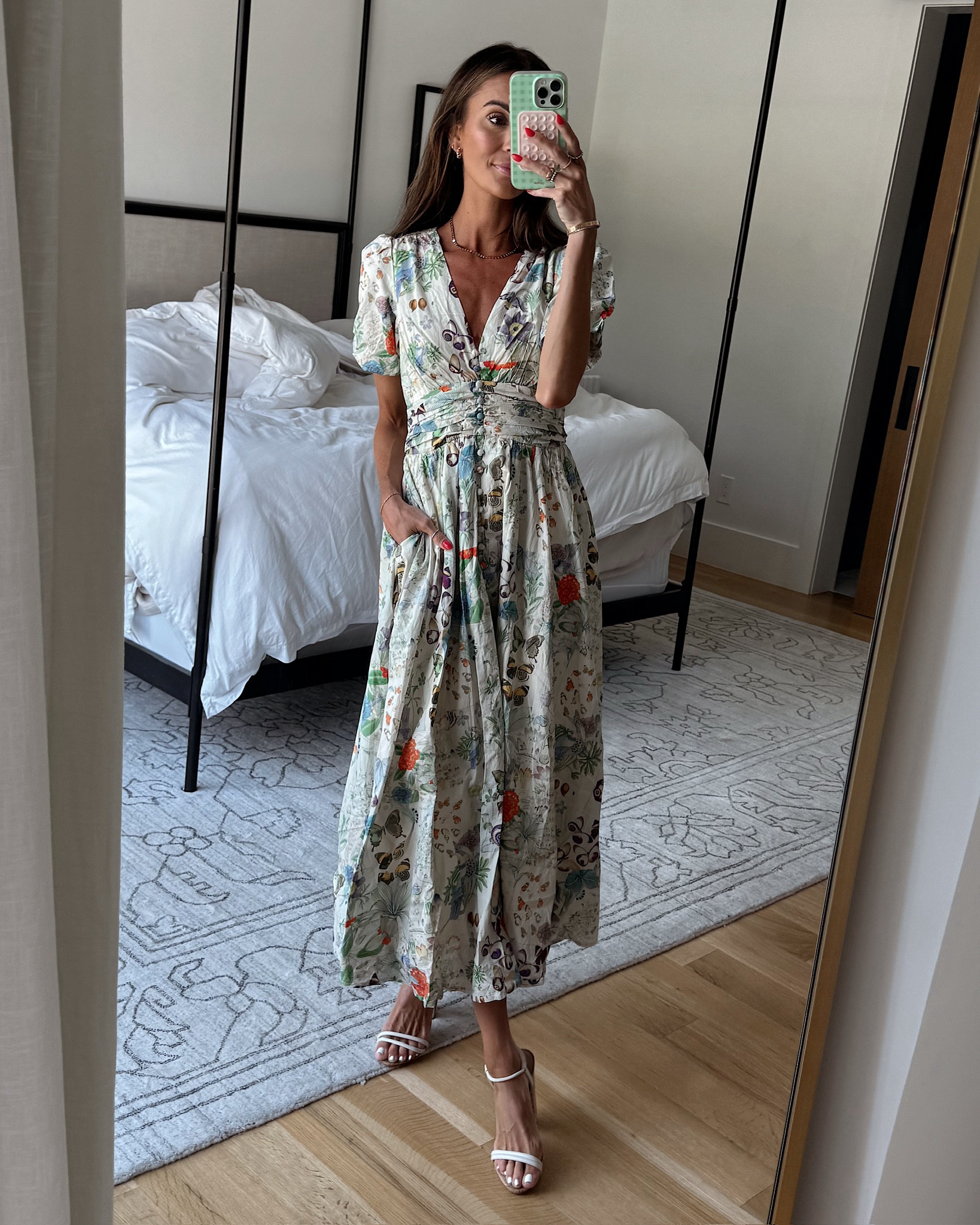 the most feminine, classy dress! 💗 want it in all the prints! would be so cute for any school events, church,  or showers! 
@anthropologie #anthropartner 