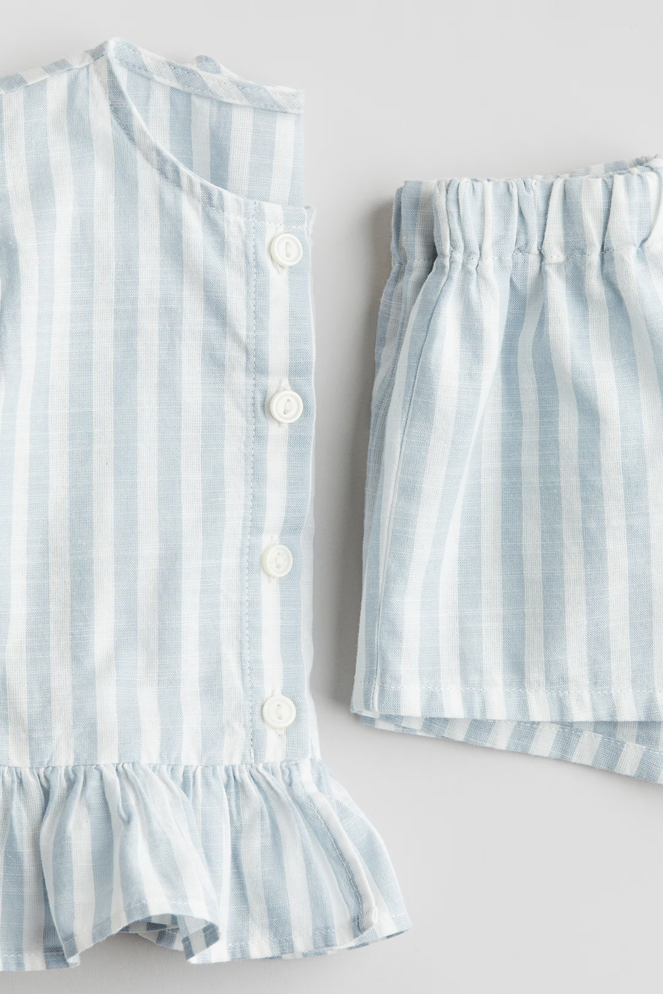 2-Piece Blouse and Shorts Set | H&M (US + CA)