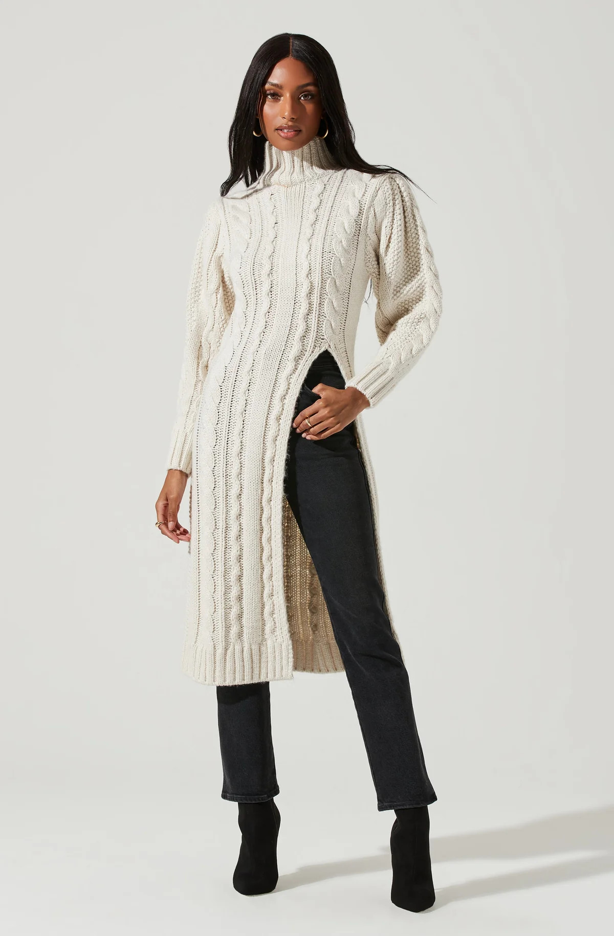 Evangelina Cable Knit Turtleneck Hi Slit Sweater | ASTR The Label (US)