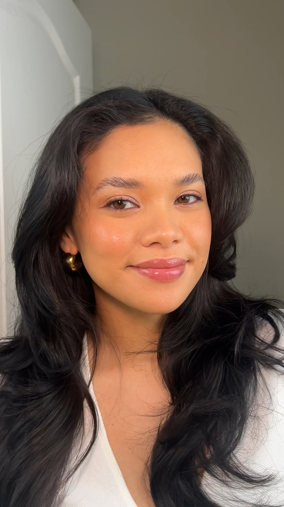 Brown Eyes Makeup:

-Soshe eyeliner in Nights in Bordeux
BRUSHES:
-Chantecaille eye basic brush (exact linked)
-MyKitCo Smudge brush (exact linked but gave more options) 
- Japonesque brow brush (linked similar) 


#LTKBeauty #LTKFindsUnder100 #LTKStyleTip