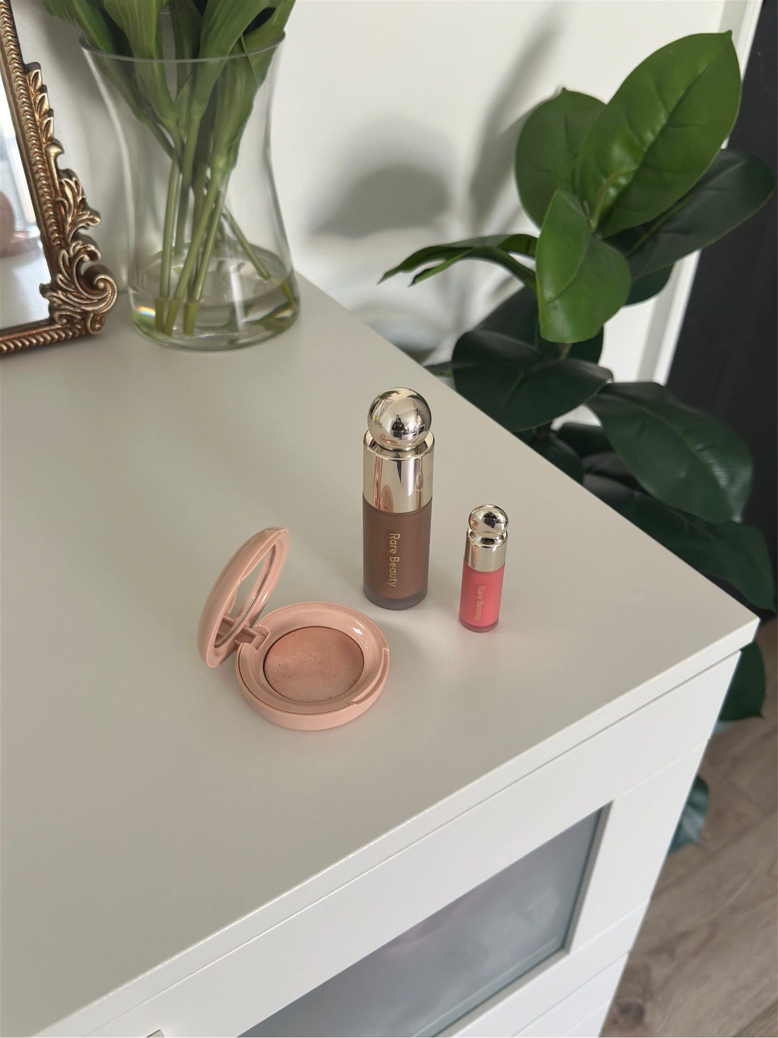 Highlight: Mesmerized 
Contour: Solace 
Blush: Happy 
💗🫧✨

#LTKGiftGuide #LTKFindsUnder50 #LTKFindsUnder100