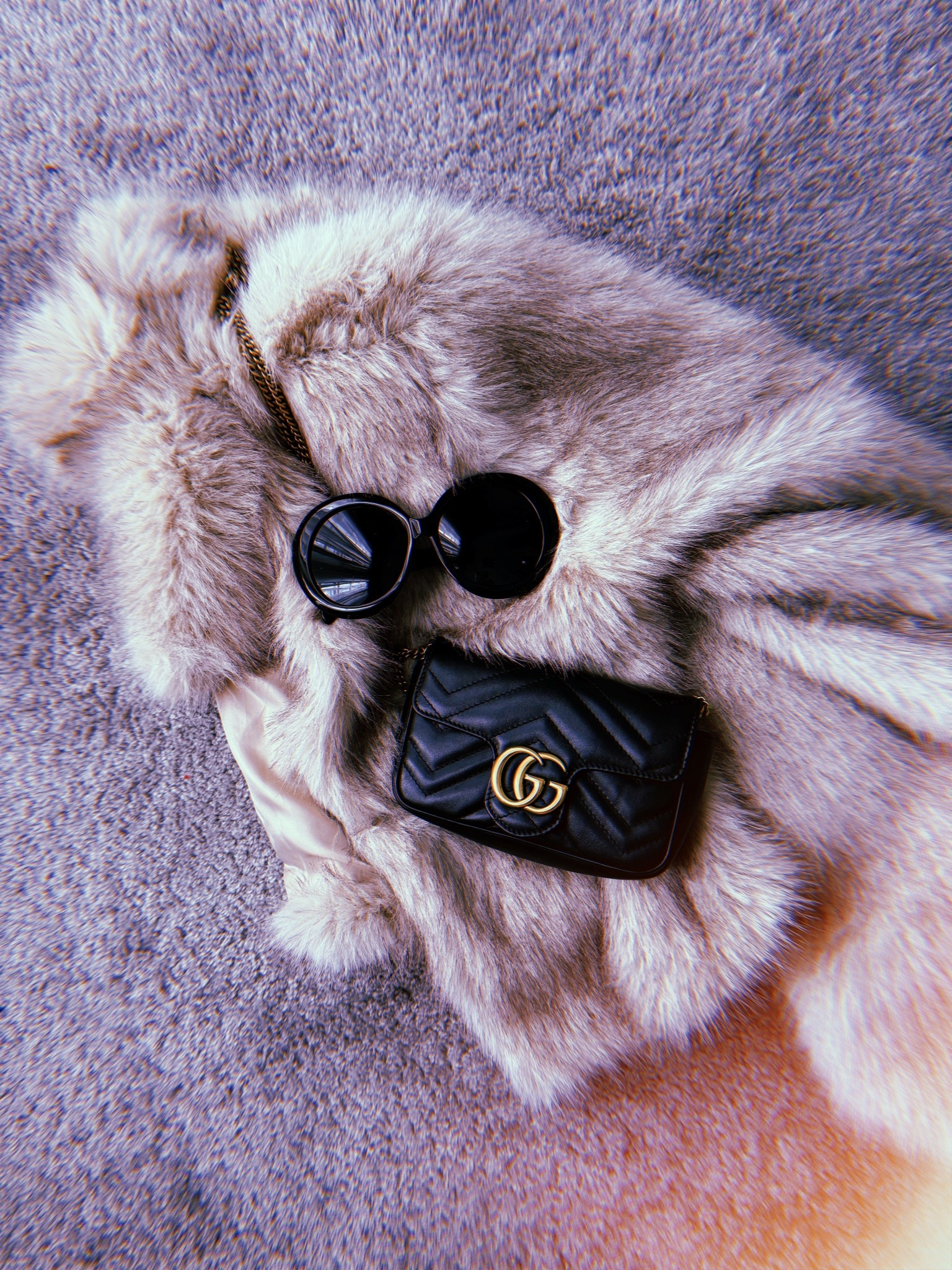 Faux Fur Jacket
Oversized Sunglasses 
Gucci Super Mini Marmont

#WinterStyle
#WinterOOTD

#LTKSaleAlert #LTKSeasonal #LTKOver40