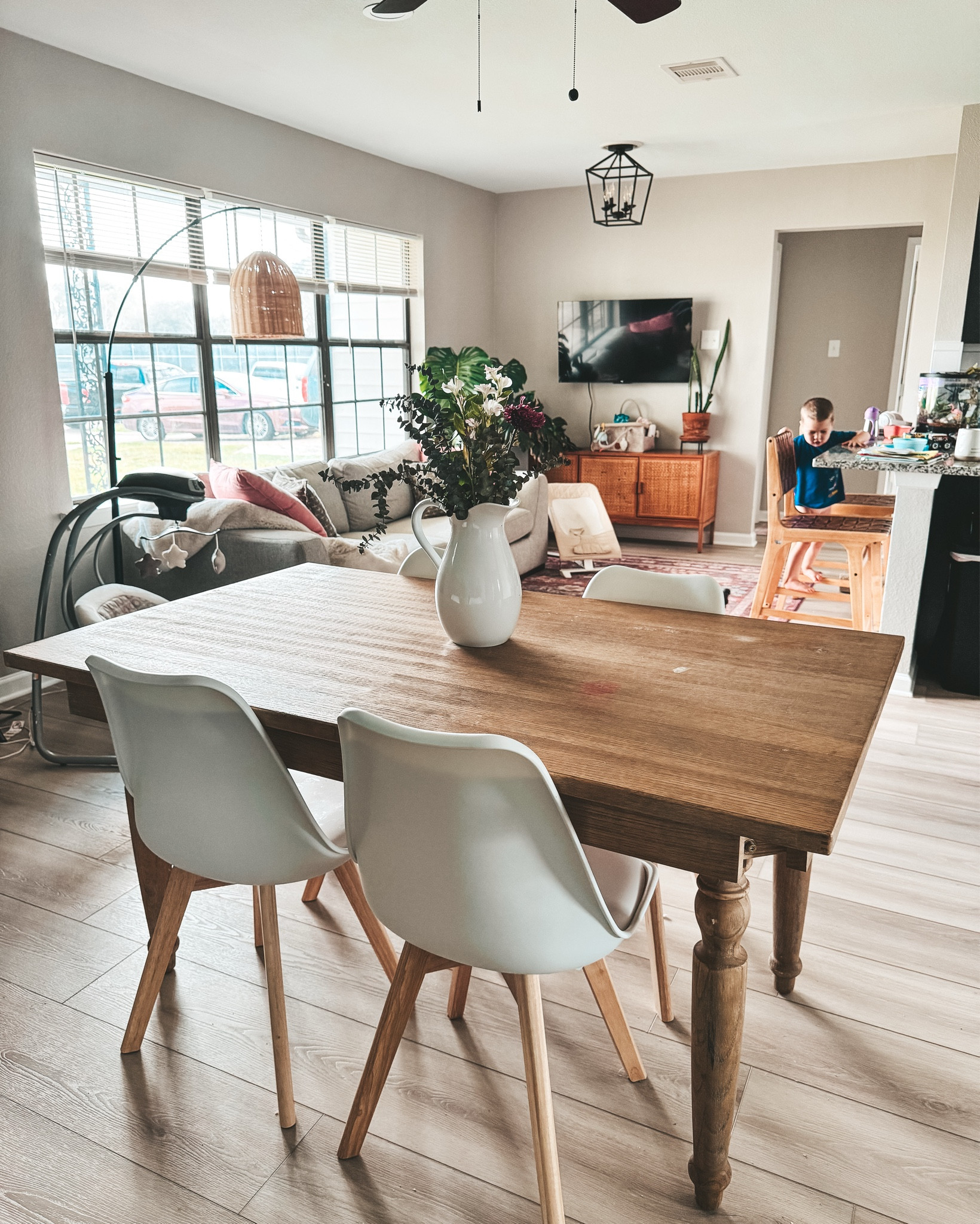 I’ve found some really great high-quality, affordable pieces from Amazon & Target  for our new house! 

I’ve linked my favorites from our open-concept kitchen/dining/living area here! 


#LTKSaleAlert #LTKHome