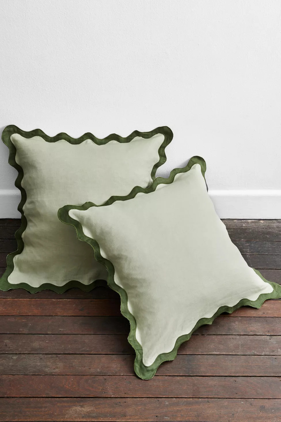 Bed Threads French Flax Linen Scalloped European Pillowcases - Set of 2 | Urban Outfitters (US and RoW)